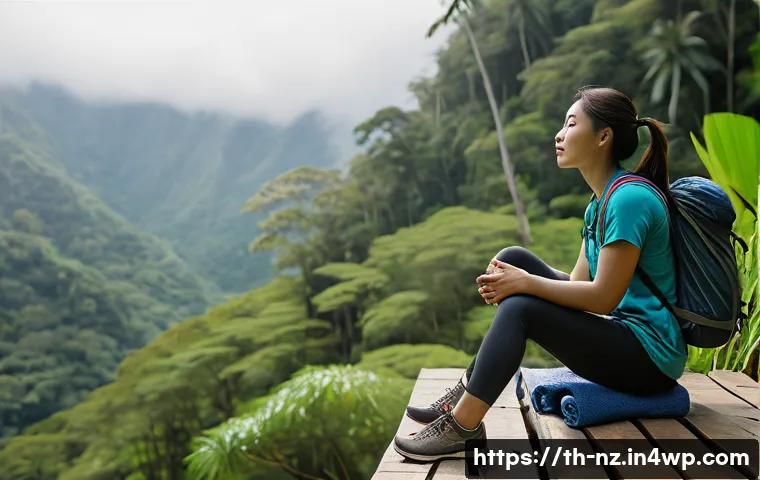 하이킹 후 회복을 위한 스트레칭 방법 - A serene outdoor scene showing a Thai hiker sitting on a wooden platform in a lush green forest, str...